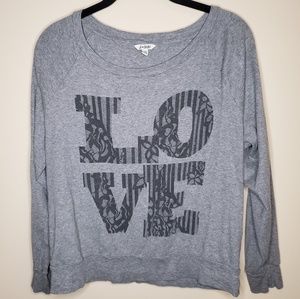 Off the shoulder long sleeve tee